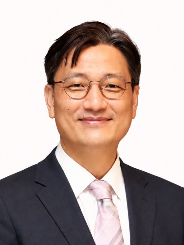 김정욱